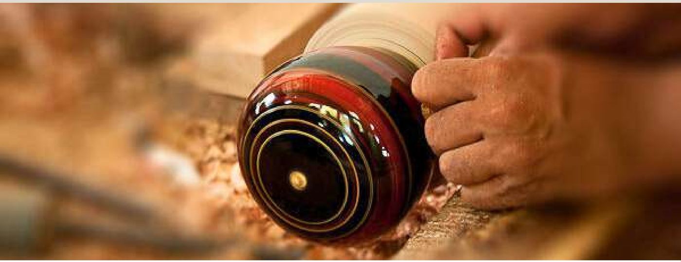 Traditionelles Lacquer-Handwerk auf Thulhaadhoo